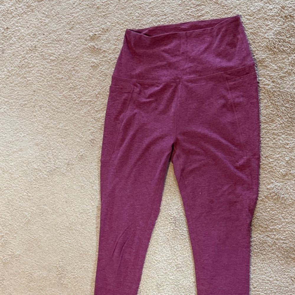 Beyond Yoga Women's Burgundy Leggings